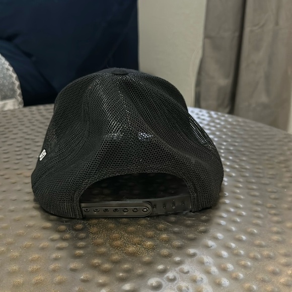 PNW black and white hat NWOT - Picture 4 of 5